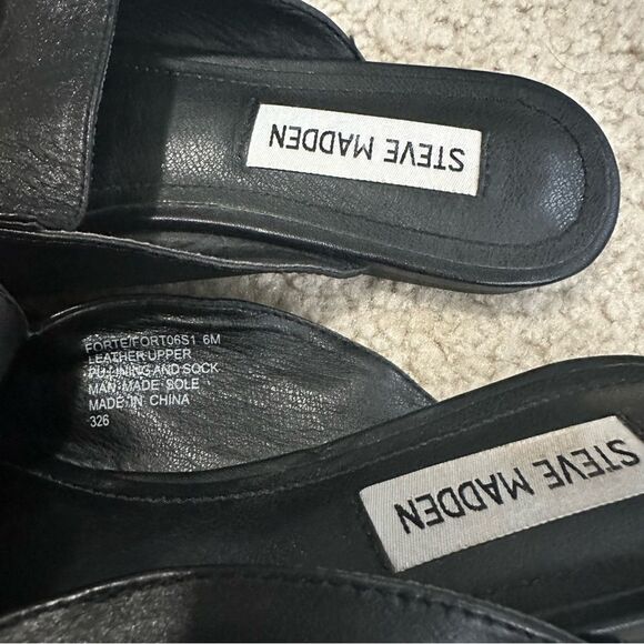 Steve Madden black career style loafers with gold chain detailing - Picture 8 of 8